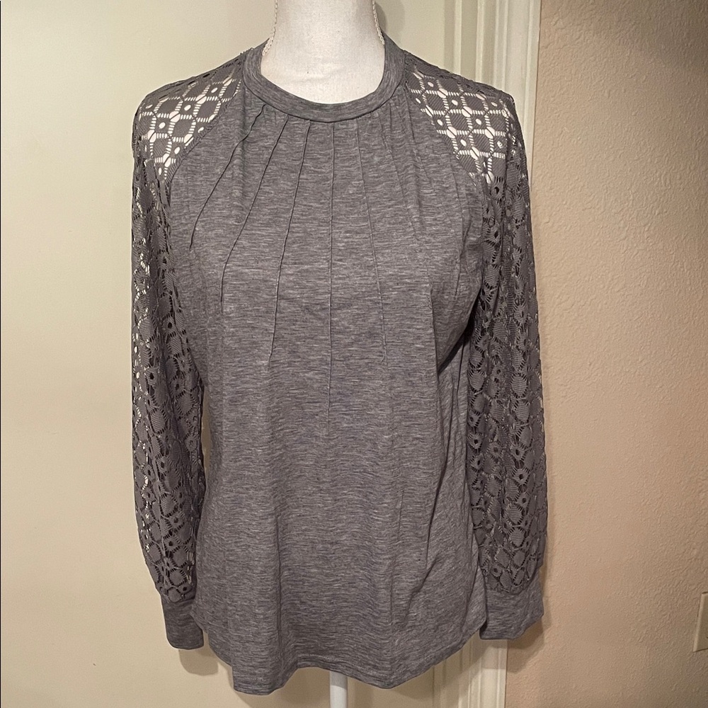 “Shein” Heather Gray Lace Sleeve Women's Top!